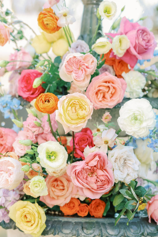 Why Your Florist & Photographer Should Be in Sync