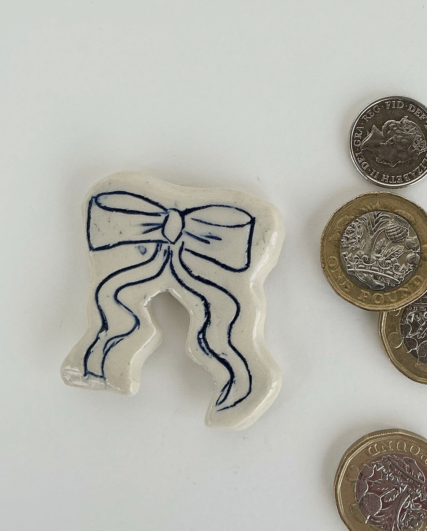 Ceramic Bow Magnet